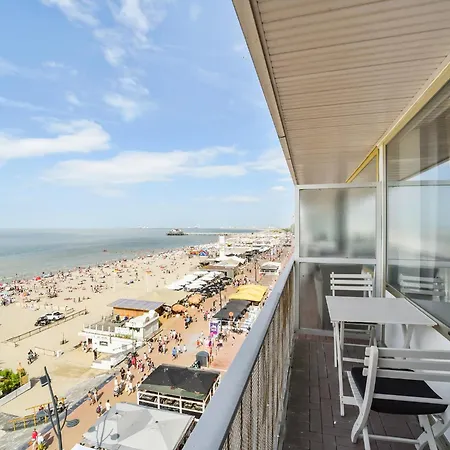 Modern 2-bedroom Flat With Sea Views Appartement